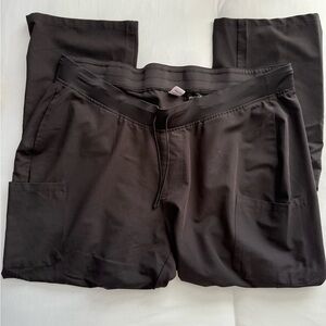 Women’s black scrub pant
